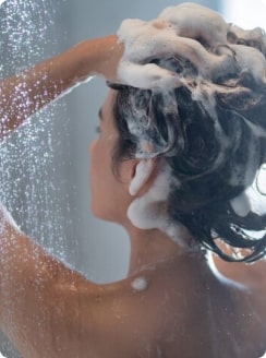 Правда и мифы о мытье волос: догадаетесь, чему нельзя верить?